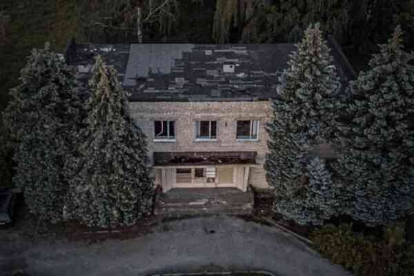 Закрытое место